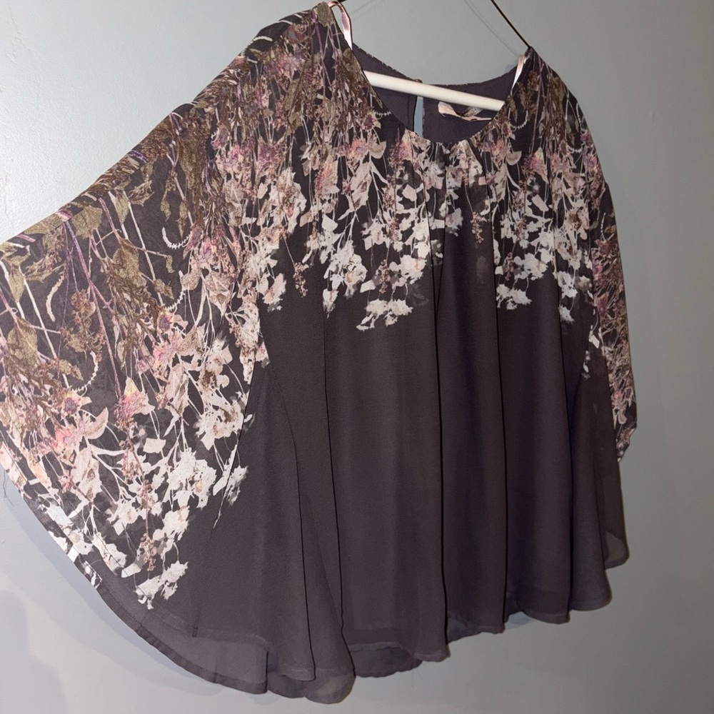 Forever 21 Gray Chiffon Sheer Blouse Pink Floral Tank Shawl Size M Flowy Loose